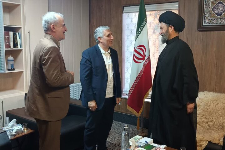 تصاویر/ دیدار سفیر ایران در جمهوری آذربایجان با امام جمعه اردبیل