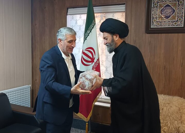 تصاویر/ دیدار سفیر ایران در جمهوری آذربایجان با امام جمعه اردبیل