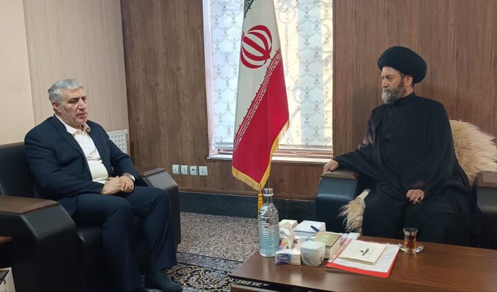 تصاویر/ دیدار سفیر ایران در جمهوری آذربایجان با امام جمعه اردبیل