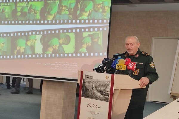 حضور رهبر انقلاب در جبهه‌ها روحیه رزمندگان را تقویت می‌کرد