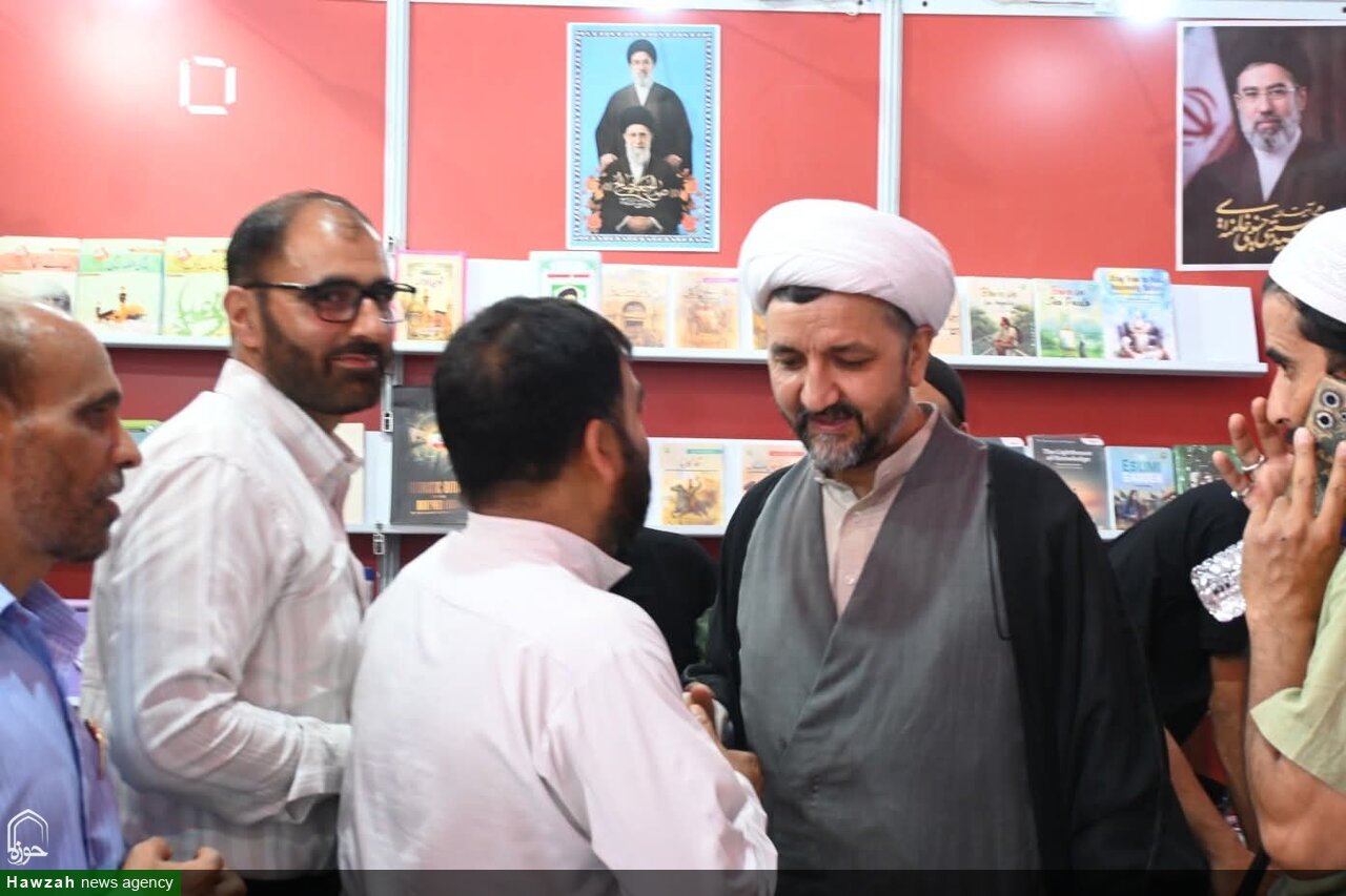 درخشش مکتب اهلبیت(ع) در جشنواره کتاب چنار هند درخشش مکتب اهلبیت(ع) در جشنواره کتاب چنار هند