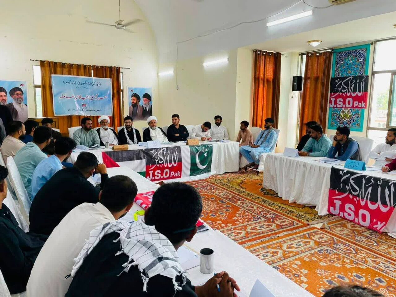 نوجوان؛ کسی بھی قوم اور معاشرے کی ریڑھ کی ہڈی اور قیمتی سرمایہ ہوتے ہیں