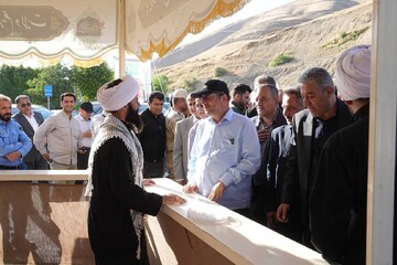 بازدید استاندار آذربایجان‌غربی از روند فعالیت موکب حوزه علمیه  در پایانه مرزی تمرچین
