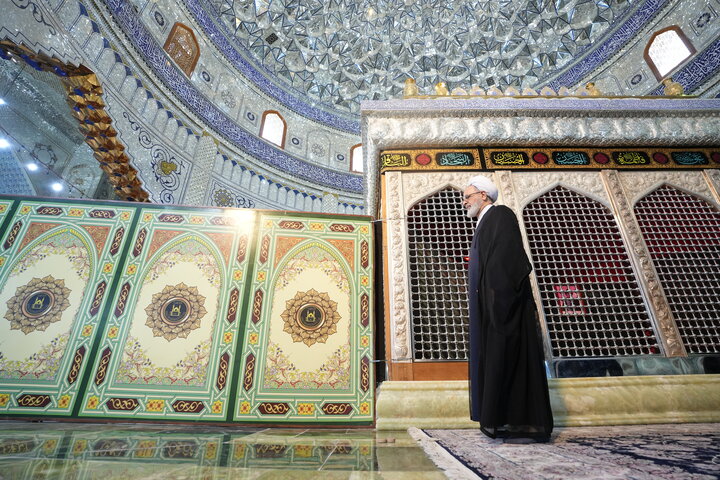 حضور آیت الله اعرافی در حرم امیرالمومنین(ع)