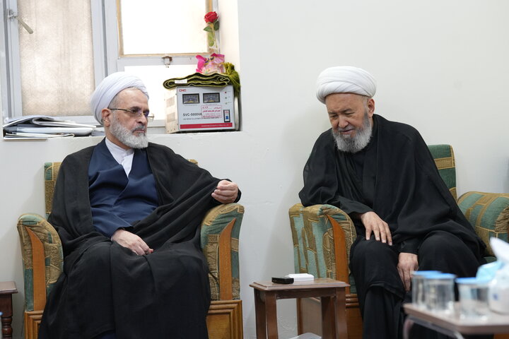 تصاویر/ حضور آیت الله اعرافی در بیت مرحوم آیت الله العظمی اسحاق فیاض