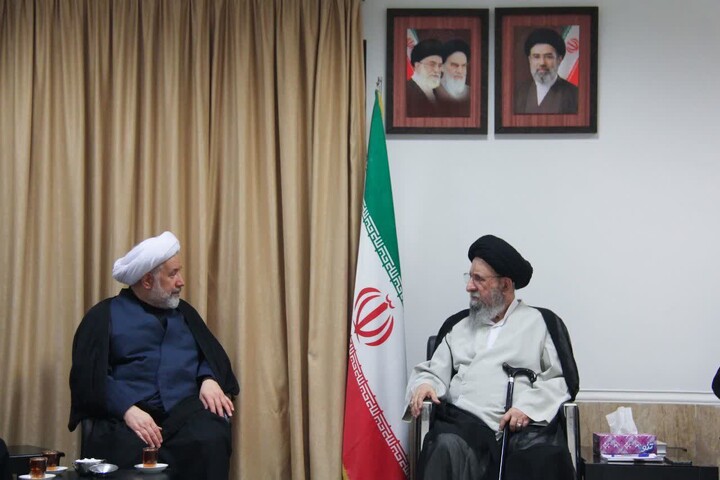 جامعةالمصطفی بستری برای اتحاد امت اسلامی است