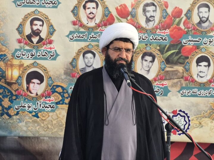 خدمت صادقانه و وحدت کلمه راهبرد شکست دشمن در جنگ ترکیبی است
