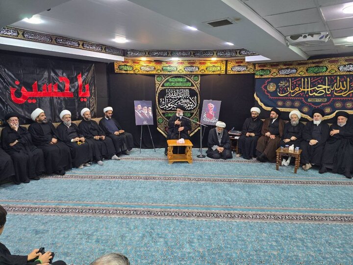 تصاویر/ نشست صمیمی آیت الله اعرافی با علمای نجف