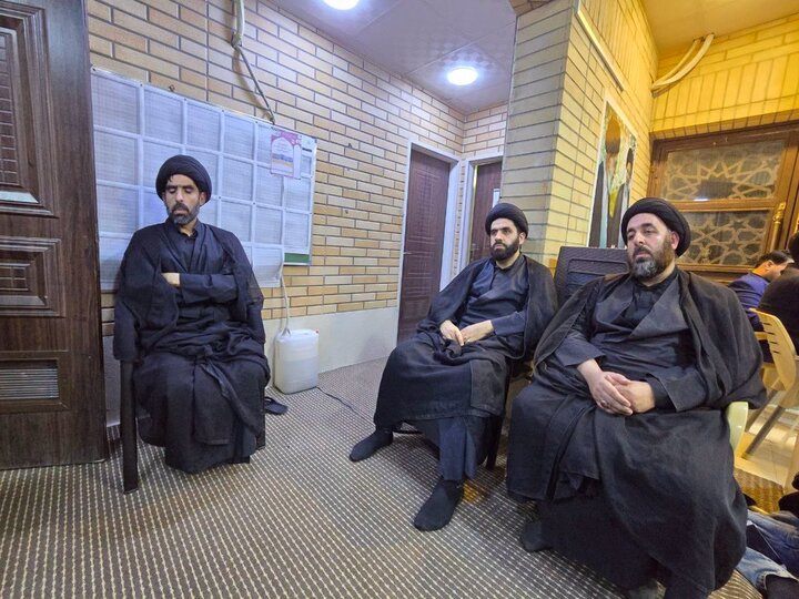 تصاویر/ نشست صمیمی آیت الله اعرافی با علمای نجف