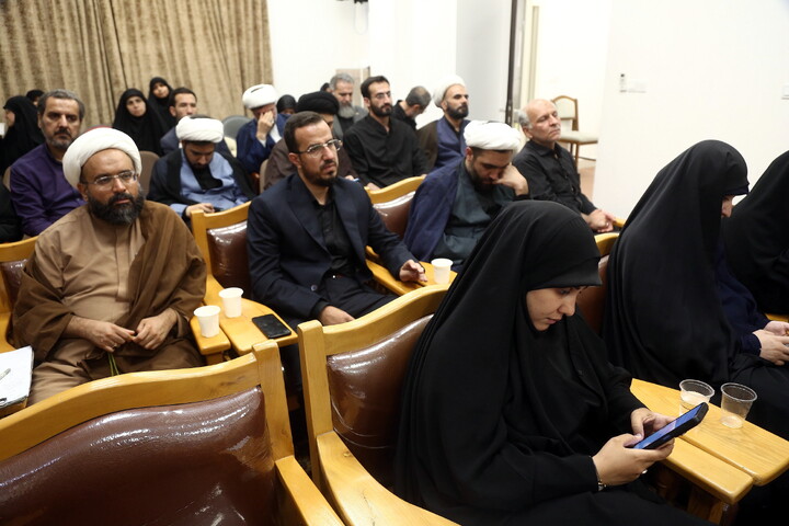 تصاویر/ هم‌اندیشی اصحاب علوم انسانی و اجتماعی پیرامون شهادت امام خامنه‌ای(ره)