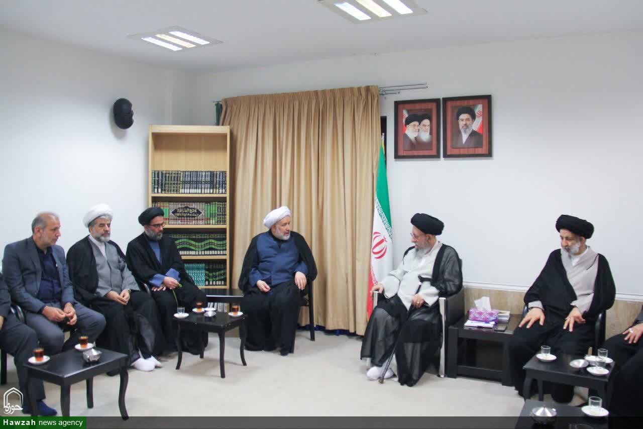 تصاویر / دیدار نماینده ولی‌فقیه در استان گلستان با رئیس جامعةالمصطفی‌العالمیه