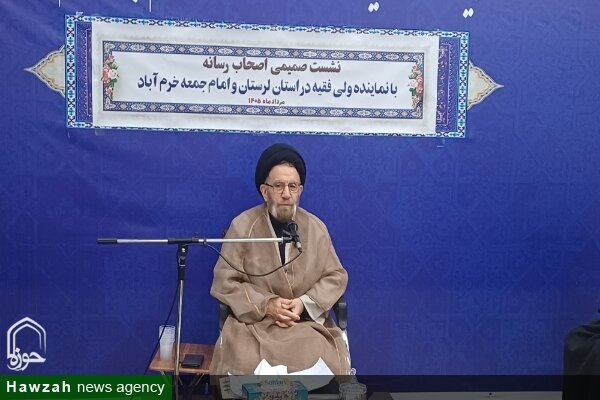 رسانه‌ها در انعکاس محتوای خطبه‌ها و پیگیری موضوعات فرهنگی و اجتماعی نقش مؤثر ایفا کنند