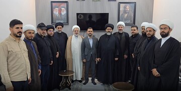 فیلم | دیدار چند تن از معاونین و مدیران حوزه با برخی از بزرگان و شیوخ قبایل عرب عراق در ایام اربعین