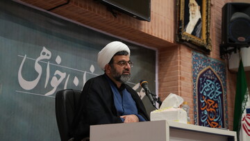 مذاکره و معامله جهاد نیست؛ مفاهیم را تحریف نکنیم