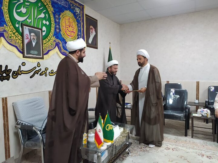تصاویر/ آیین تجلیل از فعالین ستاد نمازجمعه شهرستان چایپاره