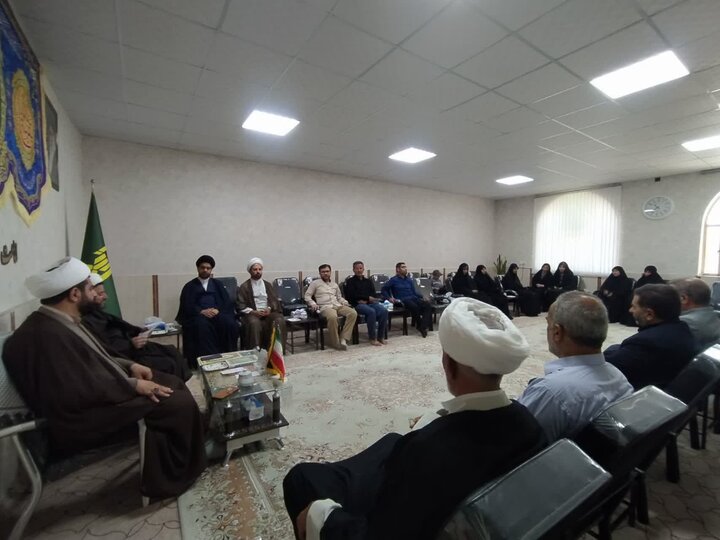 تصاویر/ آیین تجلیل از فعالین ستاد نمازجمعه شهرستان چایپاره