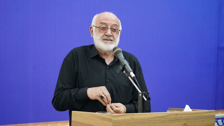 تصاویر/ مراسم گرامیداشت روز نماز جمعه در خوی