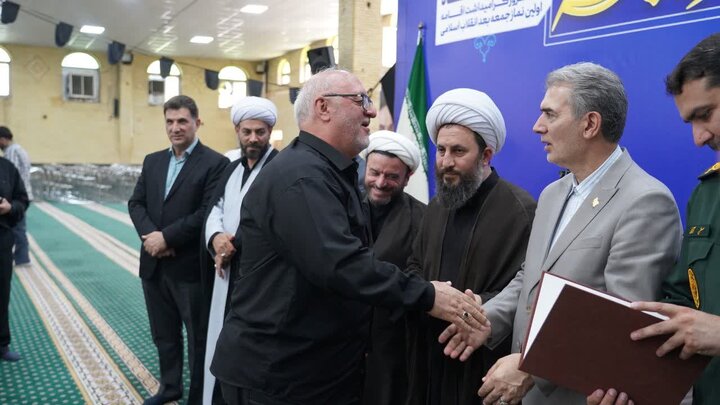 تصاویر/ مراسم گرامیداشت روز نماز جمعه در خوی