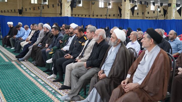 تصاویر/ مراسم گرامیداشت روز نماز جمعه در خوی