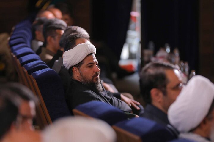 تصاویر/ مراسم گرامیداشت سالروز برگزاری اولین نمازجمعه انقلاب اسلامی در ساوجبلاغ