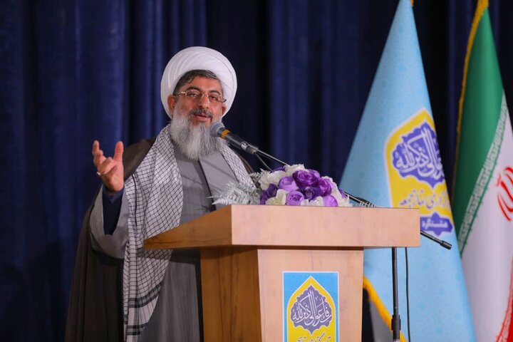 تصاویر/ مراسم گرامیداشت سالروز برگزاری اولین نمازجمعه انقلاب اسلامی در ساوجبلاغ