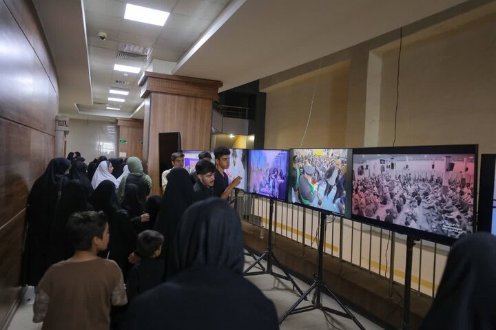 تصاویر/ مراسم گرامیداشت سالروز برگزاری اولین نمازجمعه انقلاب اسلامی در ساوجبلاغ