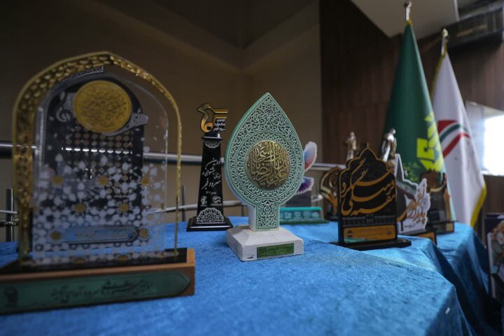 تصاویر/ مراسم گرامیداشت سالروز برگزاری اولین نمازجمعه انقلاب اسلامی در ساوجبلاغ