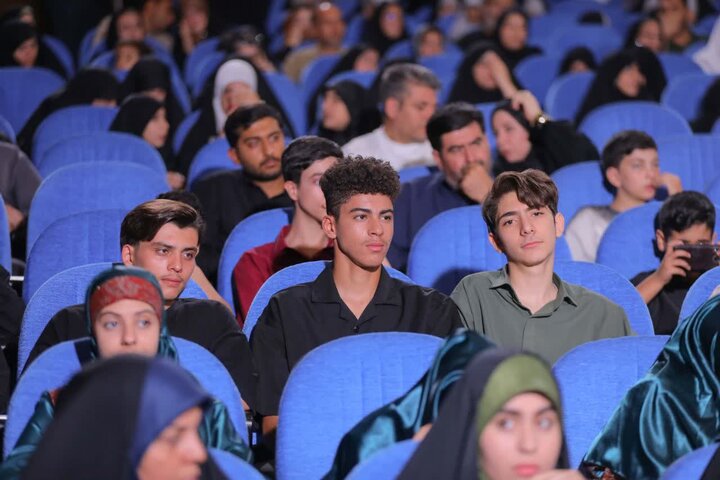 تصاویر/ مراسم گرامیداشت سالروز برگزاری اولین نمازجمعه انقلاب اسلامی در ساوجبلاغ
