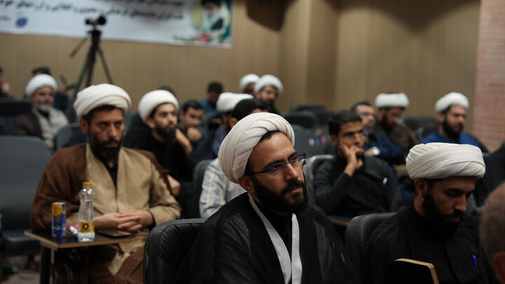تصاویر/ نشست عصر شعر خون خواهی امام شهید