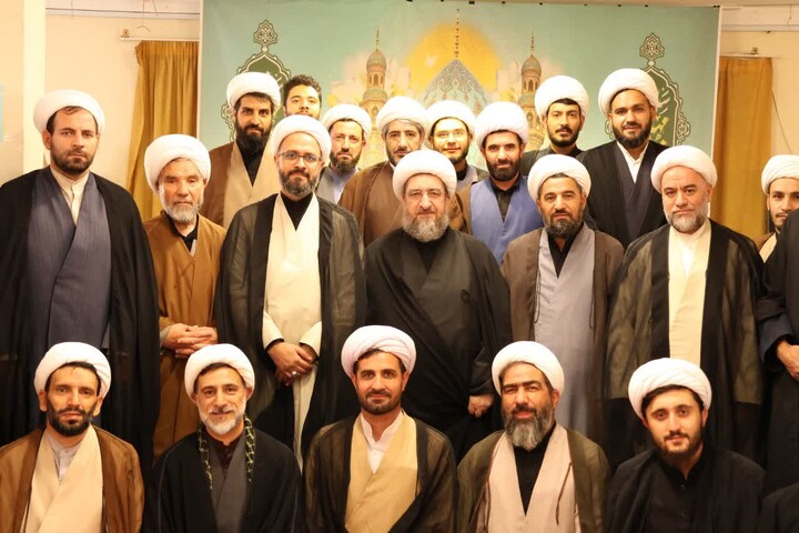 تصاویر / دیدار صمیمانه نماینده ولی فقیه در استان آذربایجان شرقی با دبیران امور مساجد استان آذربایجان شرقی