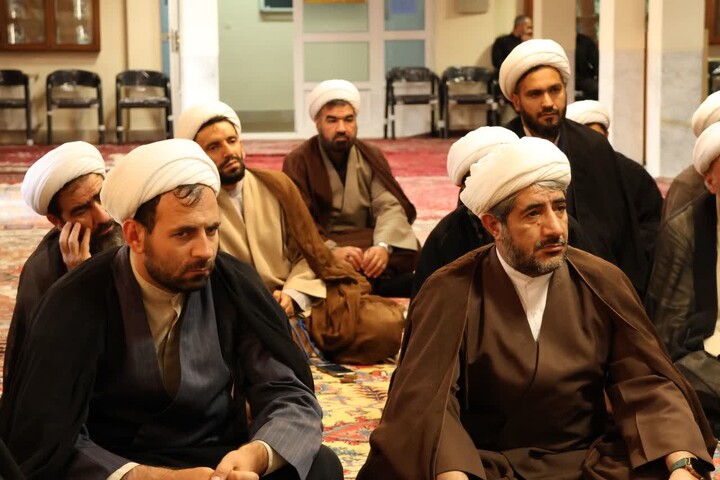 تصاویر / دیدار صمیمانه نماینده ولی فقیه در استان آذربایجان شرقی با دبیران امور مساجد استان آذربایجان شرقی