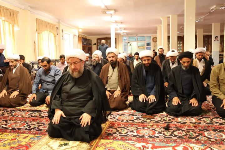 تصاویر / دیدار صمیمانه نماینده ولی فقیه در استان آذربایجان شرقی با دبیران امور مساجد استان آذربایجان شرقی