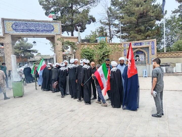 تصاویر| اعزام مبلغ گروه جهادی امام خامنه ای به پیاده روی اربعین