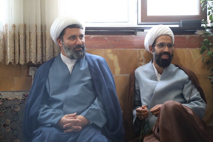 تصاویر/سرکشی مدیر حوزه علمیه استان کردستان از کادر و اساتید مدرسه علمیه امام صادق (ع) قروه
