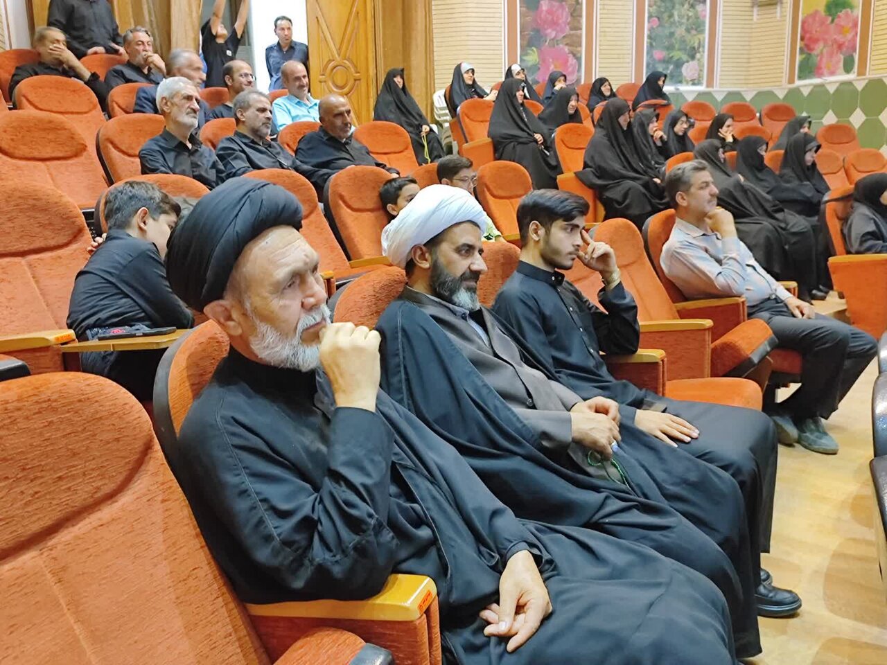 استمرار نماز جمعه به تحکیم ارتباط مردم و مسئولان کمک می‌کند+تصاویر وفیلم