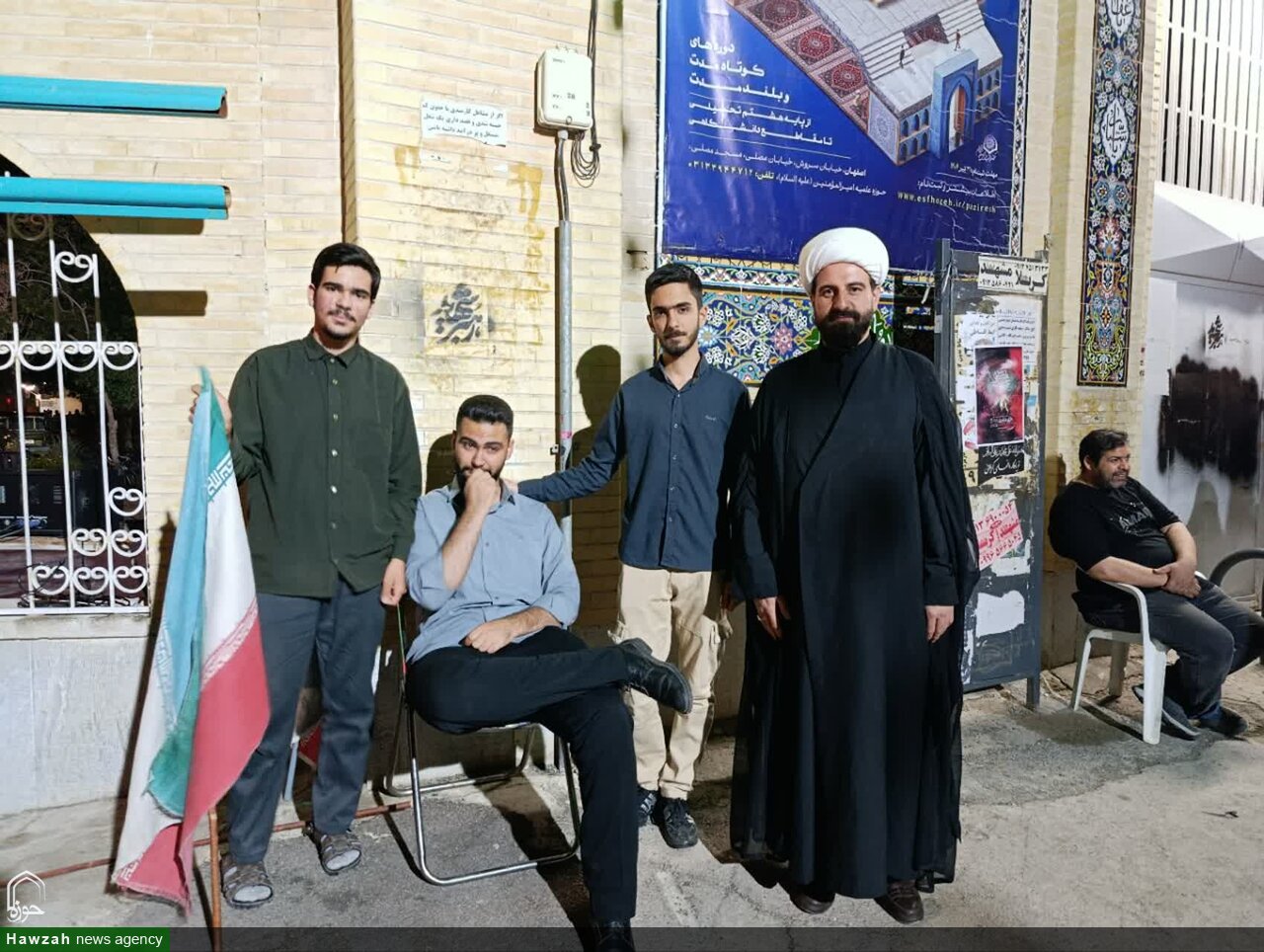 «فاستبقوا الخیرات»؛ روایتی از نقش فعالانه طلاب مدرسه علمیه امیرالمؤمنین (ع) اصفهان +تصاویر