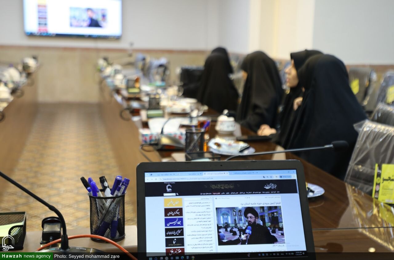 نشست هم‌اندیشی خبرنگاران خبرگزاری رسمی حوزه در استان یزد