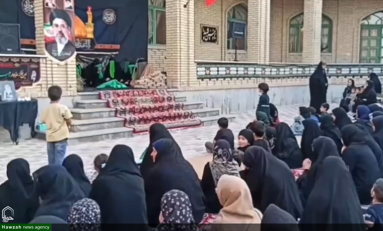 فیلم| برگزاری همایش «مادران زینبی و دختران حسینی» در حوزه علمیه حضرت نرجس(س) بیرجند