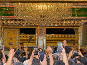 La calorosa presenza dei pellegrini dell’Arbain dell’Imam Husayn nel santuario del Principe dei Credenti Ali ibn Abi Talib