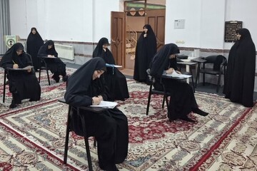 آزمون تدریس مقطع سطح ۲ حوزه‌ علمیه خواهران کردستان برگزار شد