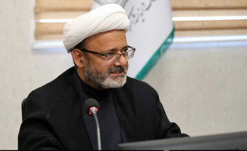 حق دفاع پیش‌دستانه علیه پایگاه‌های آمریکا