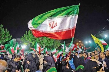 حضور مردمی، سرمایه‌ای برای مقابله با جنگ فرهنگی دشمن است