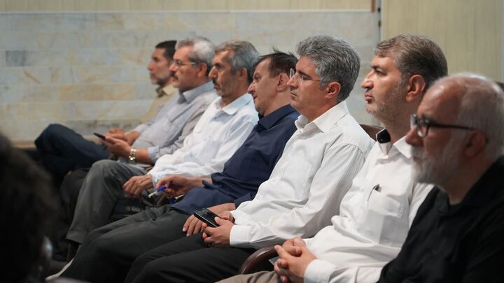 تصاویر/ ود و چهارمین جلسه از سلسله جلسات تفسیر قرآن کریم در خوی