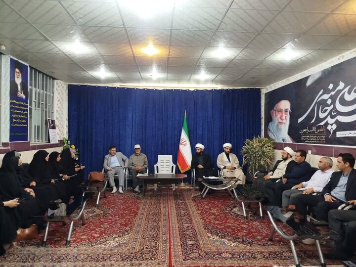 تصاویر/برگزاری شورای هماهنگی فعالیت های قرآنی در دلفان