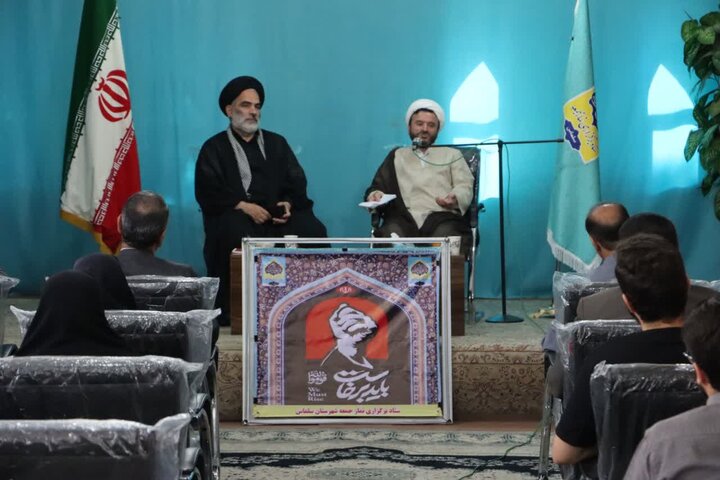 تصاویر/ تجلیل مدیر شورای سیاستگذاری ائمه جمعه آذربایجان غربی از خادمین نماز جمعه سلماس