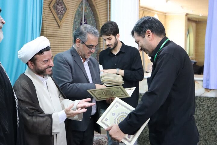 تصاویر/ تجلیل مدیر شورای سیاستگذاری ائمه جمعه آذربایجان غربی از خادمین نماز جمعه سلماس