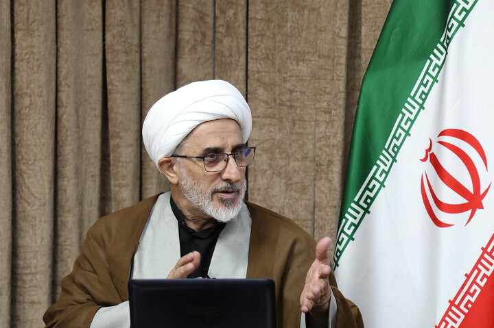 تصاویر/ میزگرد تخصصی «خون‌خواهی و انتقام خون قائد شهید»؛