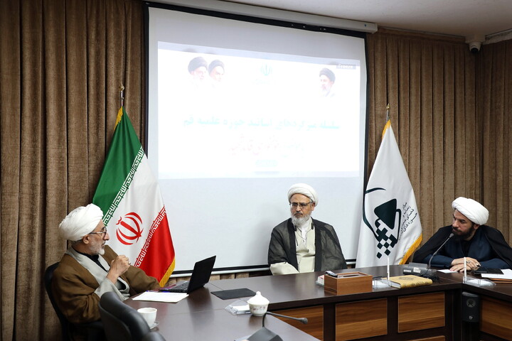 تصاویر/ میزگرد تخصصی «خون‌خواهی و انتقام خون قائد شهید»؛