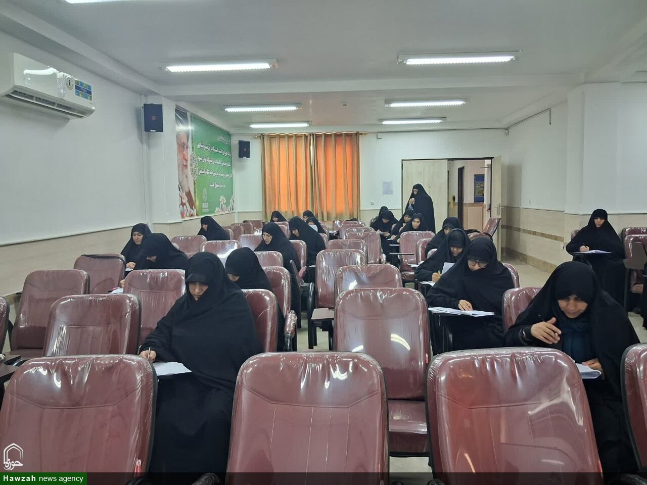 برگزاری آزمون جذب مدرس حوزه علمیه خواهران خوزستان با حضور ۱۲۰ داوطلب
