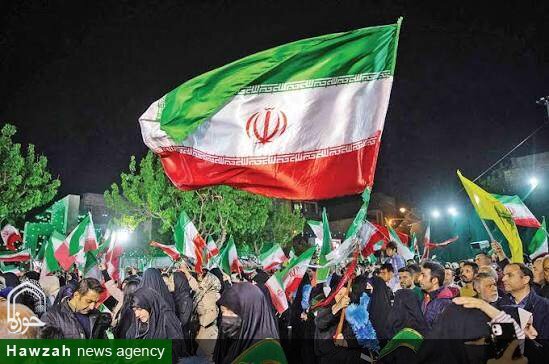 حضور مردمی، سرمایه‌ای برای مقابله با جنگ فرهنگی دشمن است